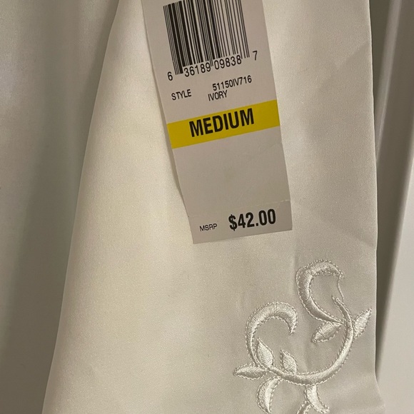 Charter Club - ladies full length sleeping gown Size M - Picture 3 of 4